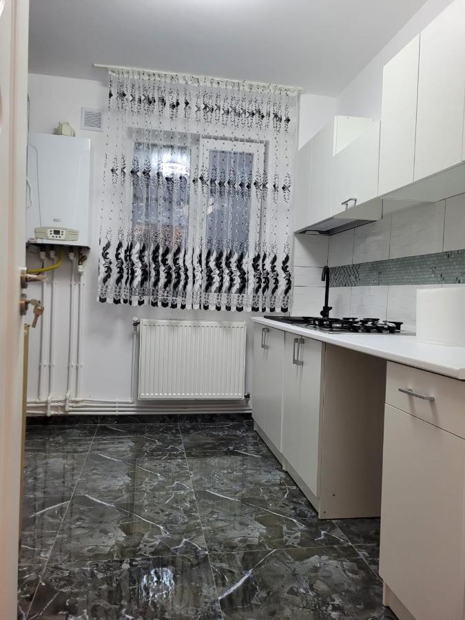 ياش Apartament Regim Hotelier 2 المظهر الخارجي الصورة